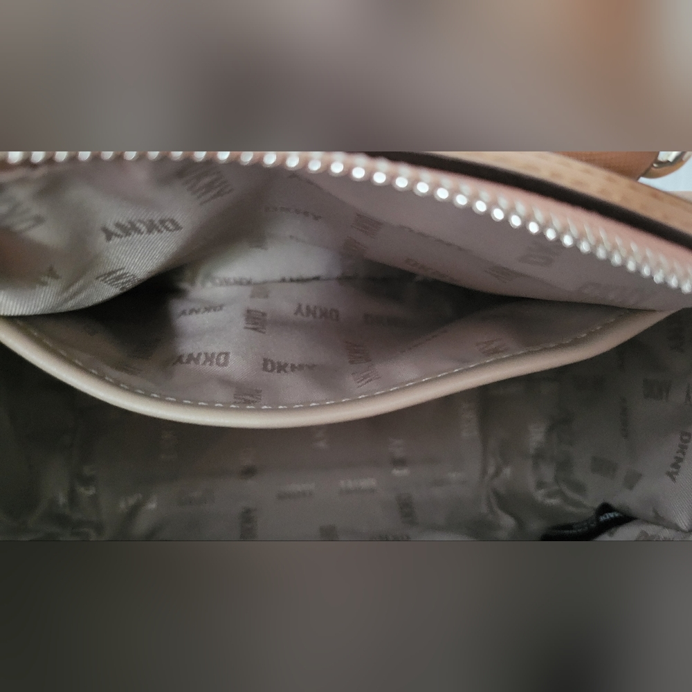 NWT DKNY Bryant Pk Sm Duffle Crossbody- Camel - Picture 5 of 13